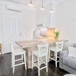 Apartman Sweet 16