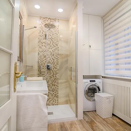 アパート Sweet 16